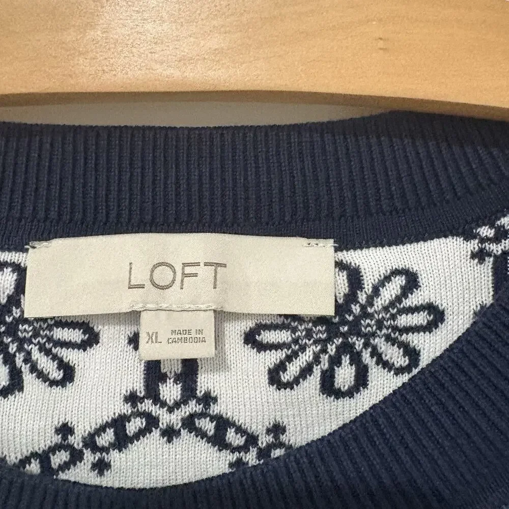 Ann Taylor LOFT | Sweater Floral Short Sleeve Navy White Preppy- Size XL - Picture 5 of 7